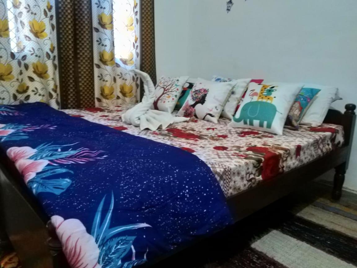 Hostel Buddha Кхаджурахо Экстерьер фото